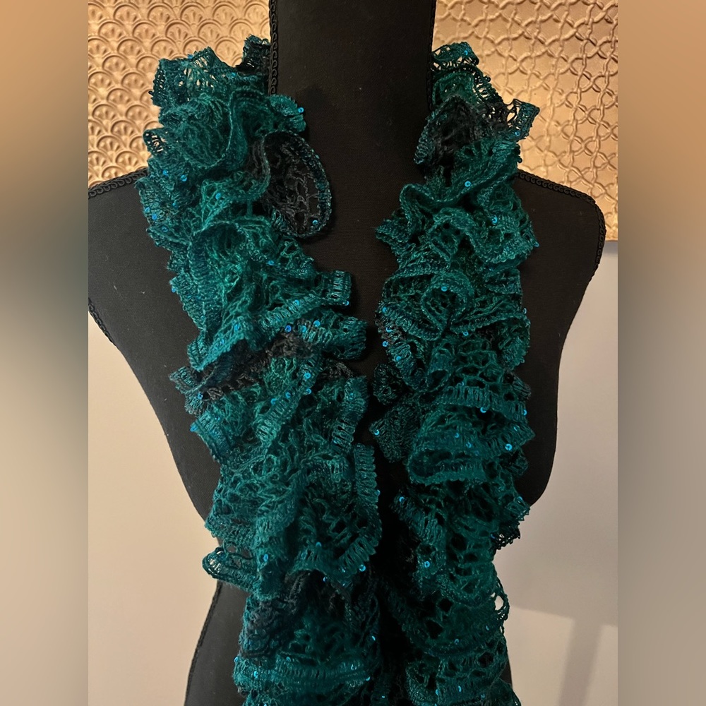 Fringe fashion scarf